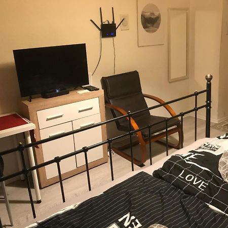 Appartement Jazmin Apartman à Pécs Extérieur photo